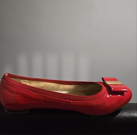 Shoes - Picture 3 of 5